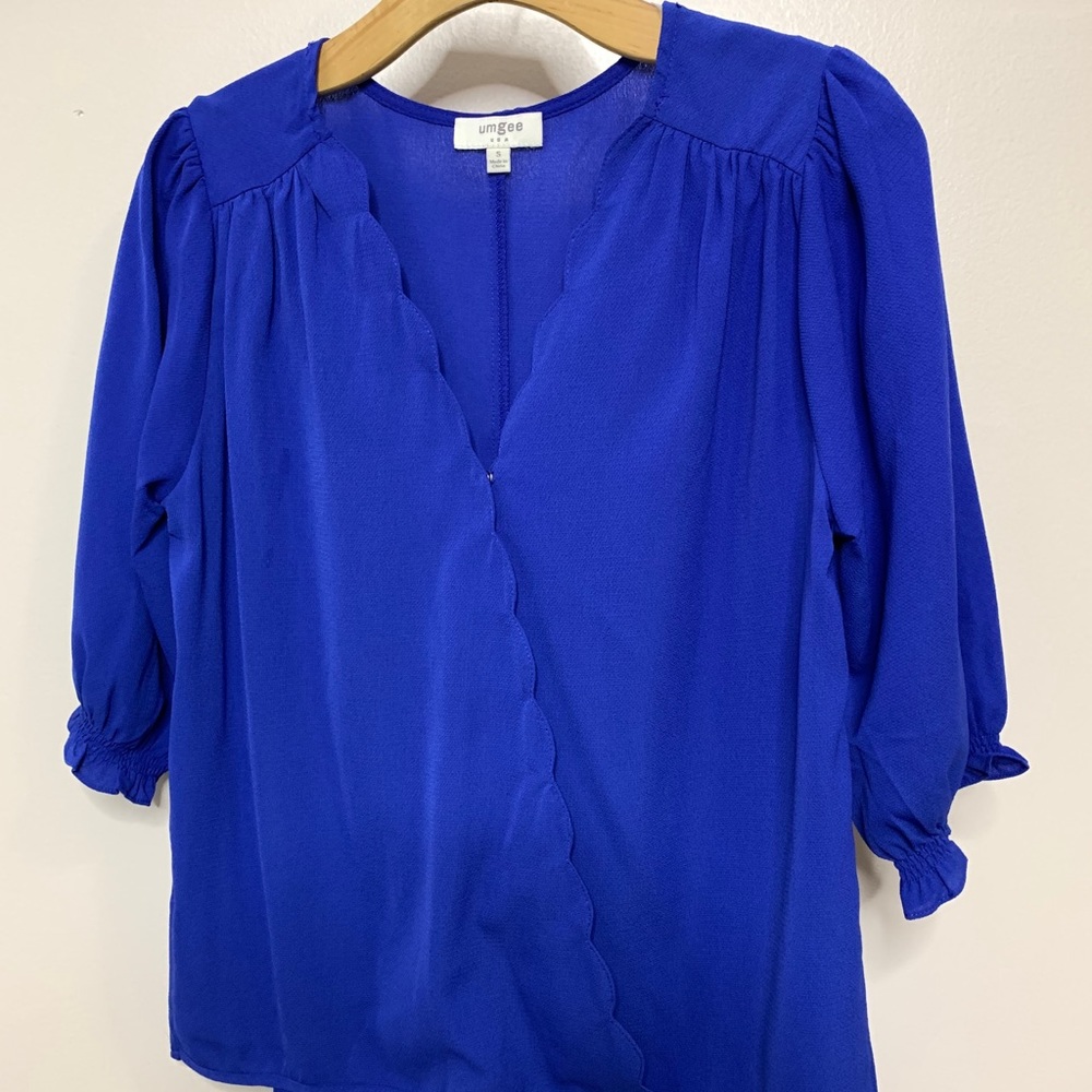 Umgee blue blouse